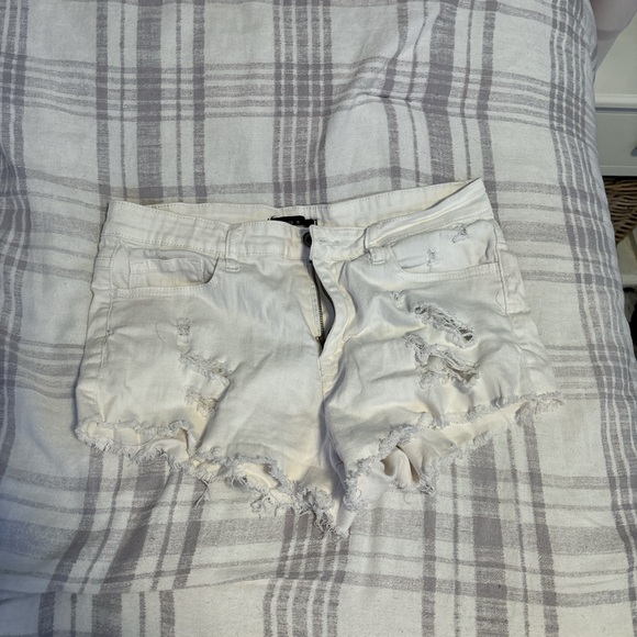 White jean shorts - Picture 1 of 2